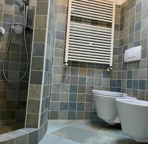 Interno 8 Con Box Auto Privato Gratuito Ferrara